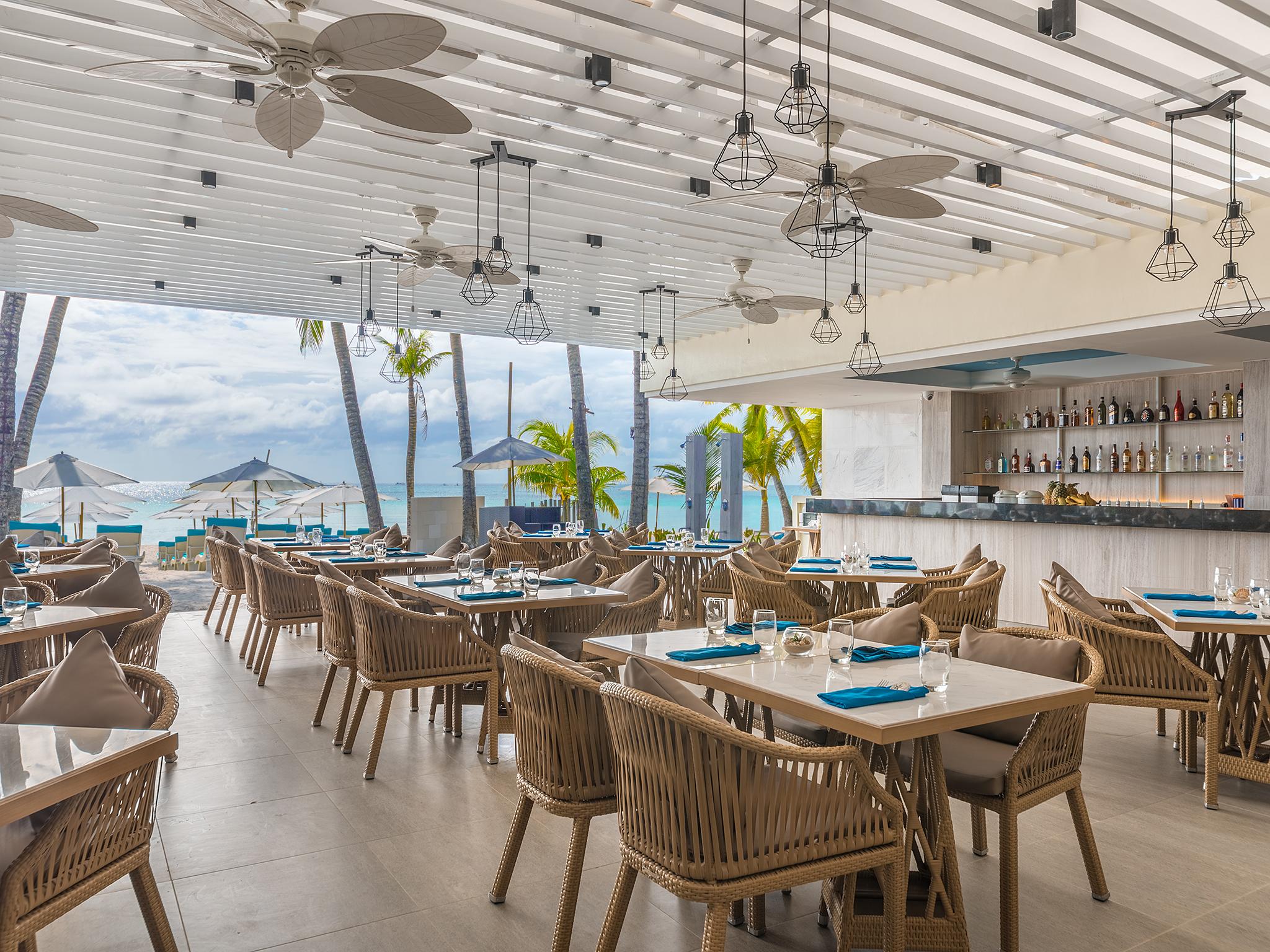 Henann Prime Beach Resort Balabag  Zewnętrze zdjęcie The Beach Club