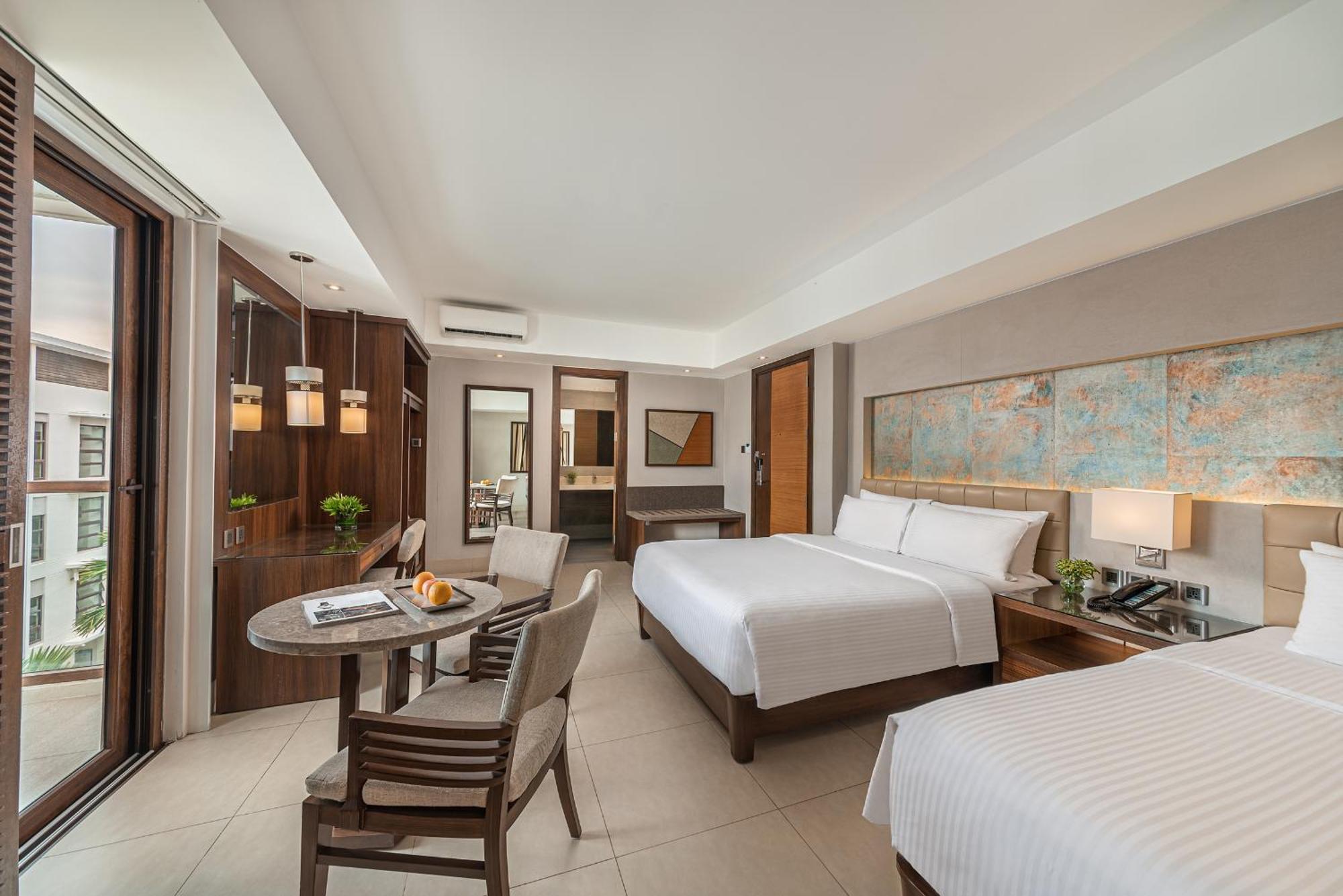 Henann Prime Beach Resort Balabag  Zewnętrze zdjęcie Deluxe Family Room