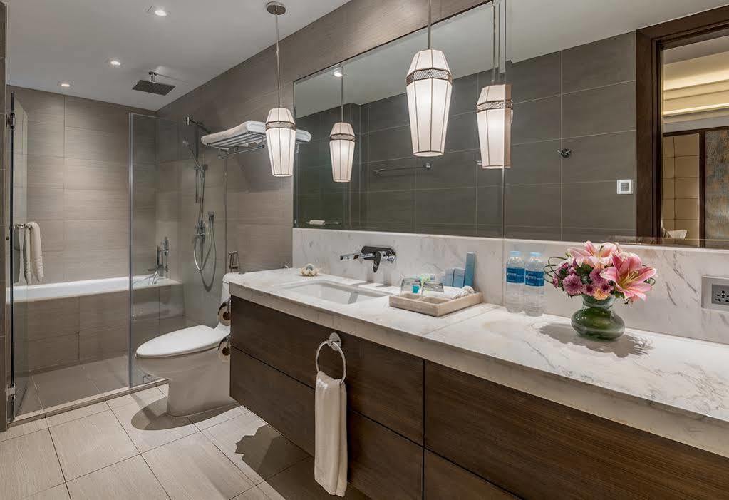 Henann Prime Beach Resort Balabag  Zewnętrze zdjęcie Bathroom